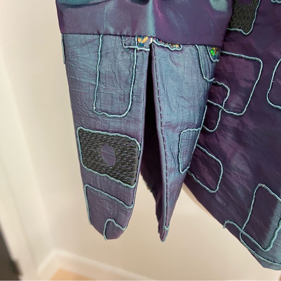Stunning Nahong Mei blazer blue/purple/green embroidered & sequins details Large - Picture 10 of 16